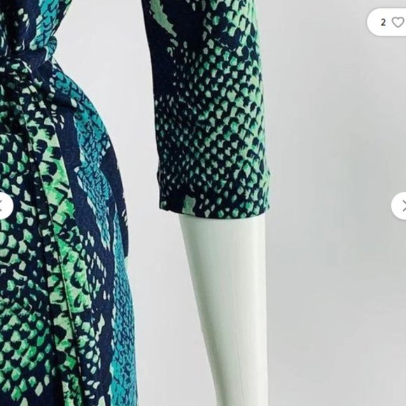 NWOT! Diane Von Furstenberg DVF Sz 2/ XS Green Snake Print 100% Silk Wrap Top - Picture 7 of 7